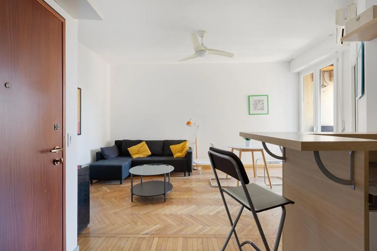 Savona District Comfy Apt X3 밀라노 아파트